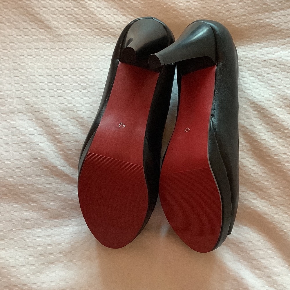 Open toe heels - Picture 3 of 4